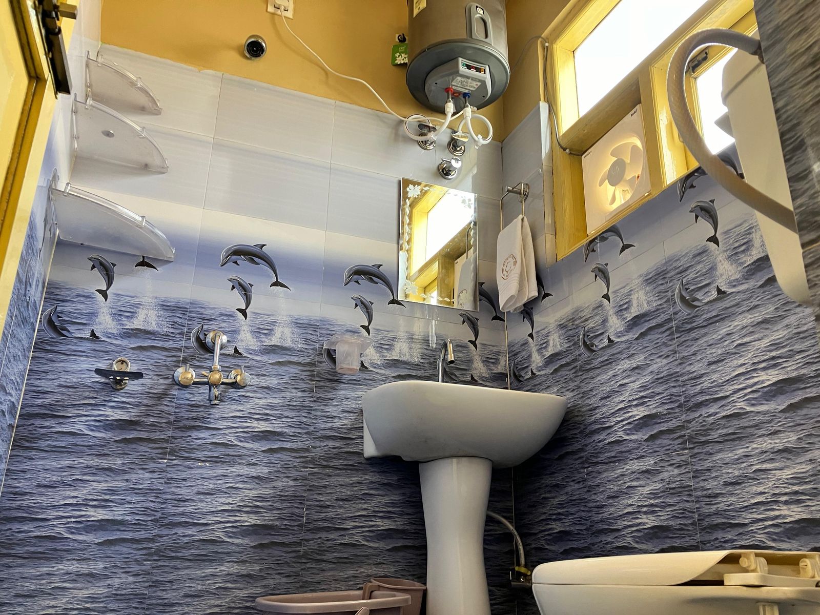 Ghar Bar Boutique Stay & Cafe