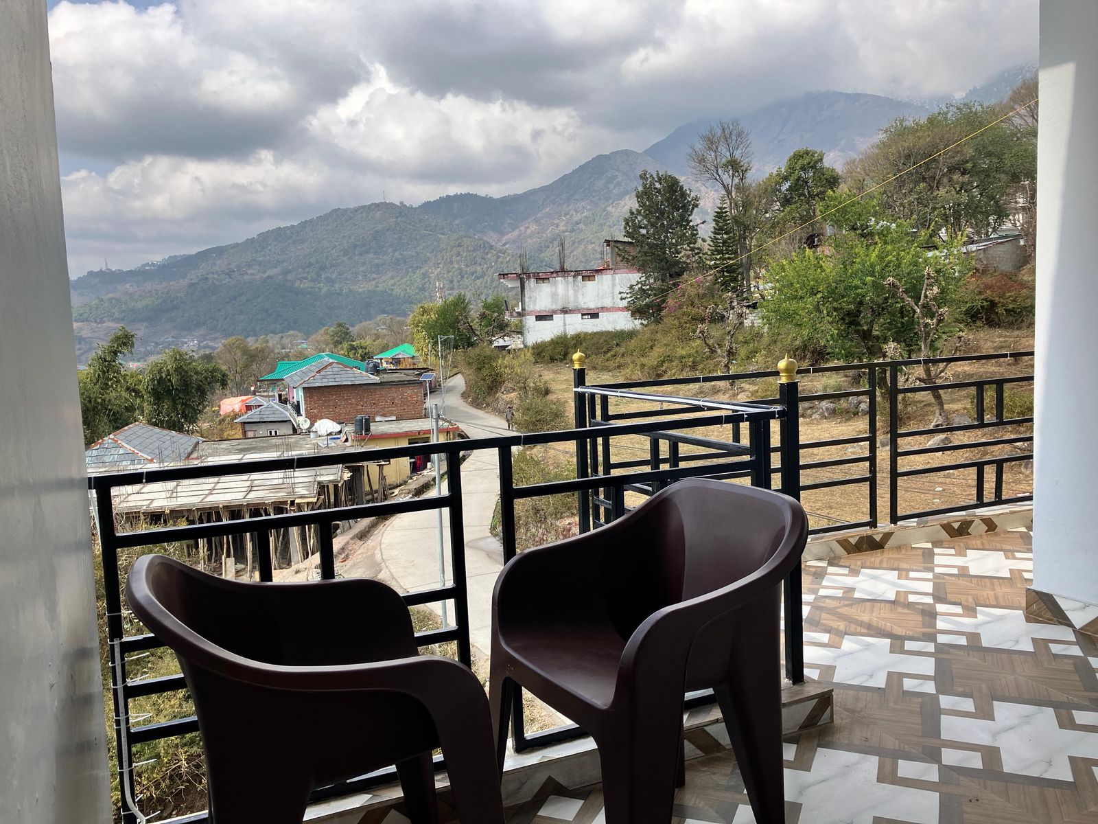 Ghar Bar Boutique Stay & Cafe