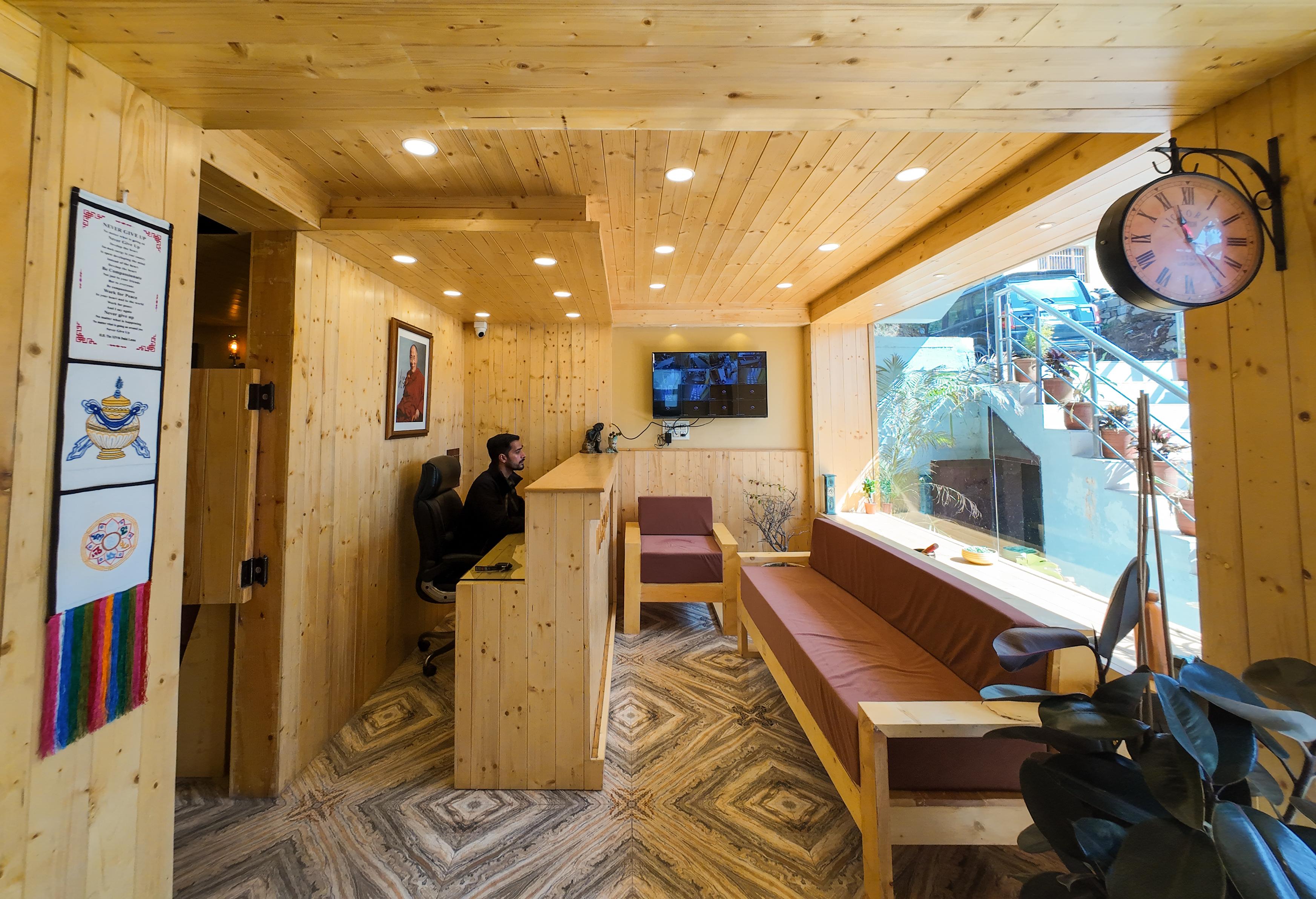 Ghar Bar Boutique Stay & Cafe