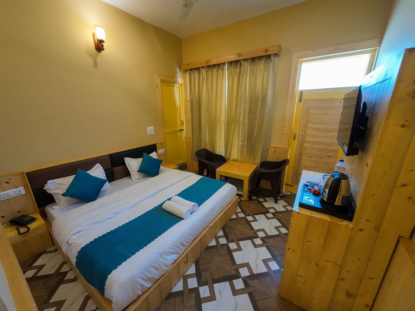 Ghar Bar Boutique Stay & Cafe
