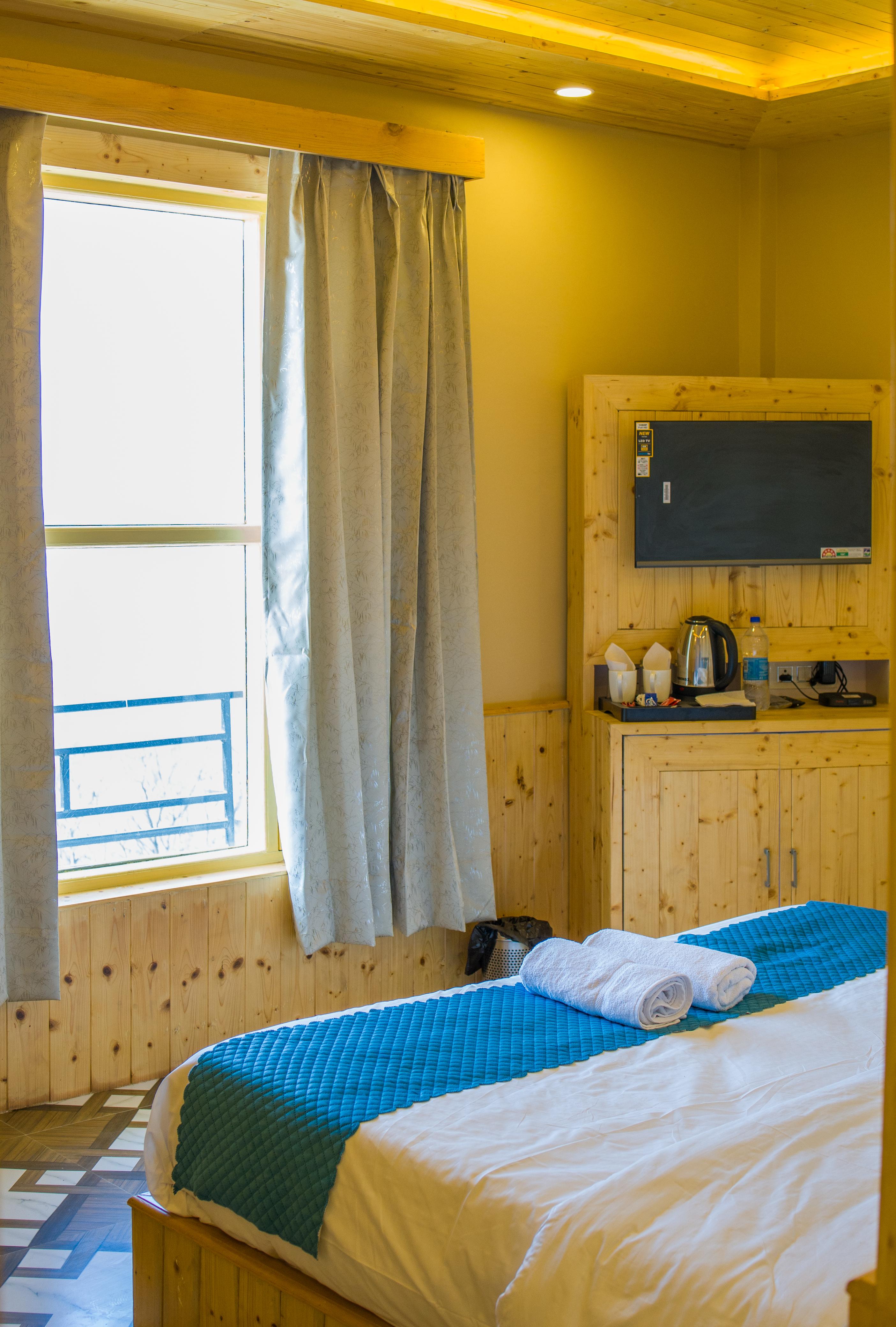 Ghar Bar Boutique Stay & Cafe